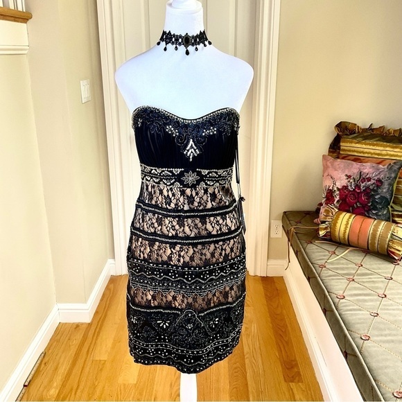 Sue Wong Dresses & Skirts - Sue Wong Nocturne Vintage Dress In Black & Nude Strapless Beaded Lace (6) NWT